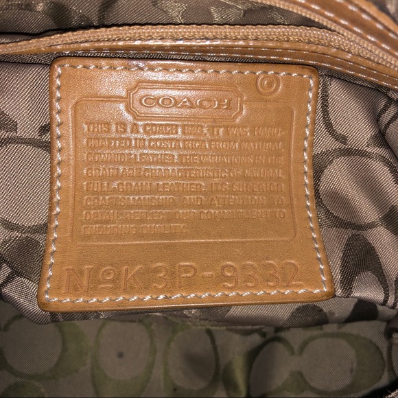 Vintage Coach Leather Shoulder Bag Purse - Picture 14 of 15